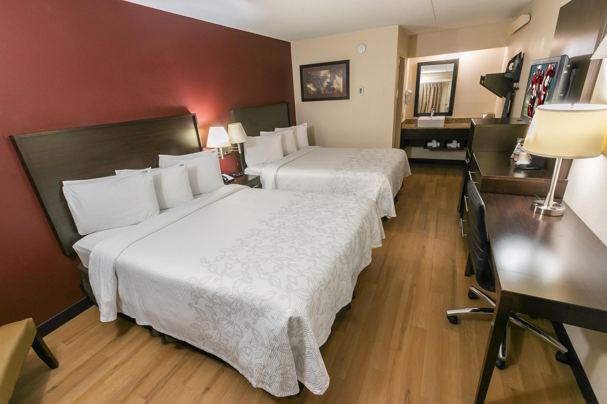 Red Roof Inn Plus+ Washington Dc - Александрія Екстер'єр фото