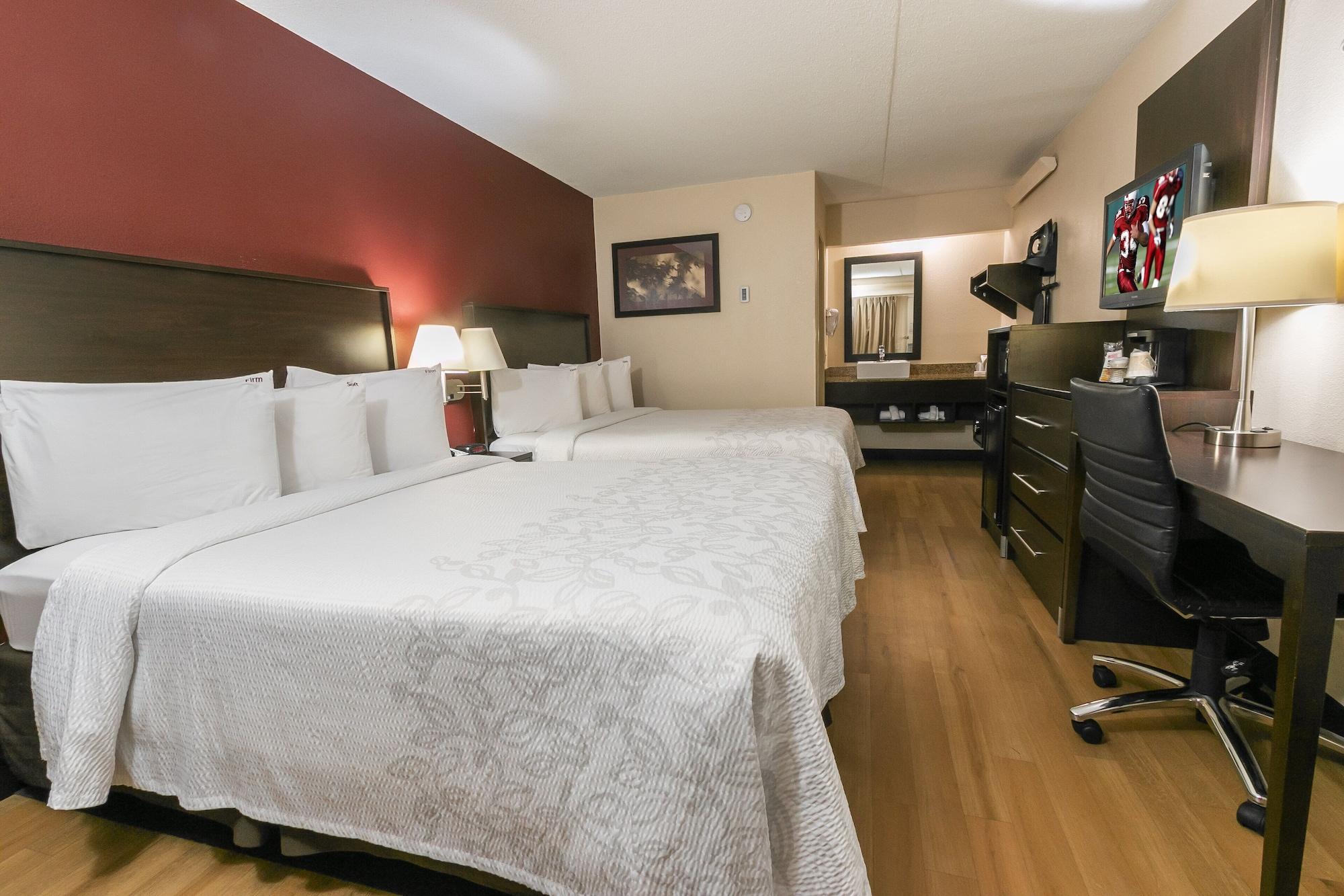 Red Roof Inn Plus+ Washington Dc - Александрія Екстер'єр фото