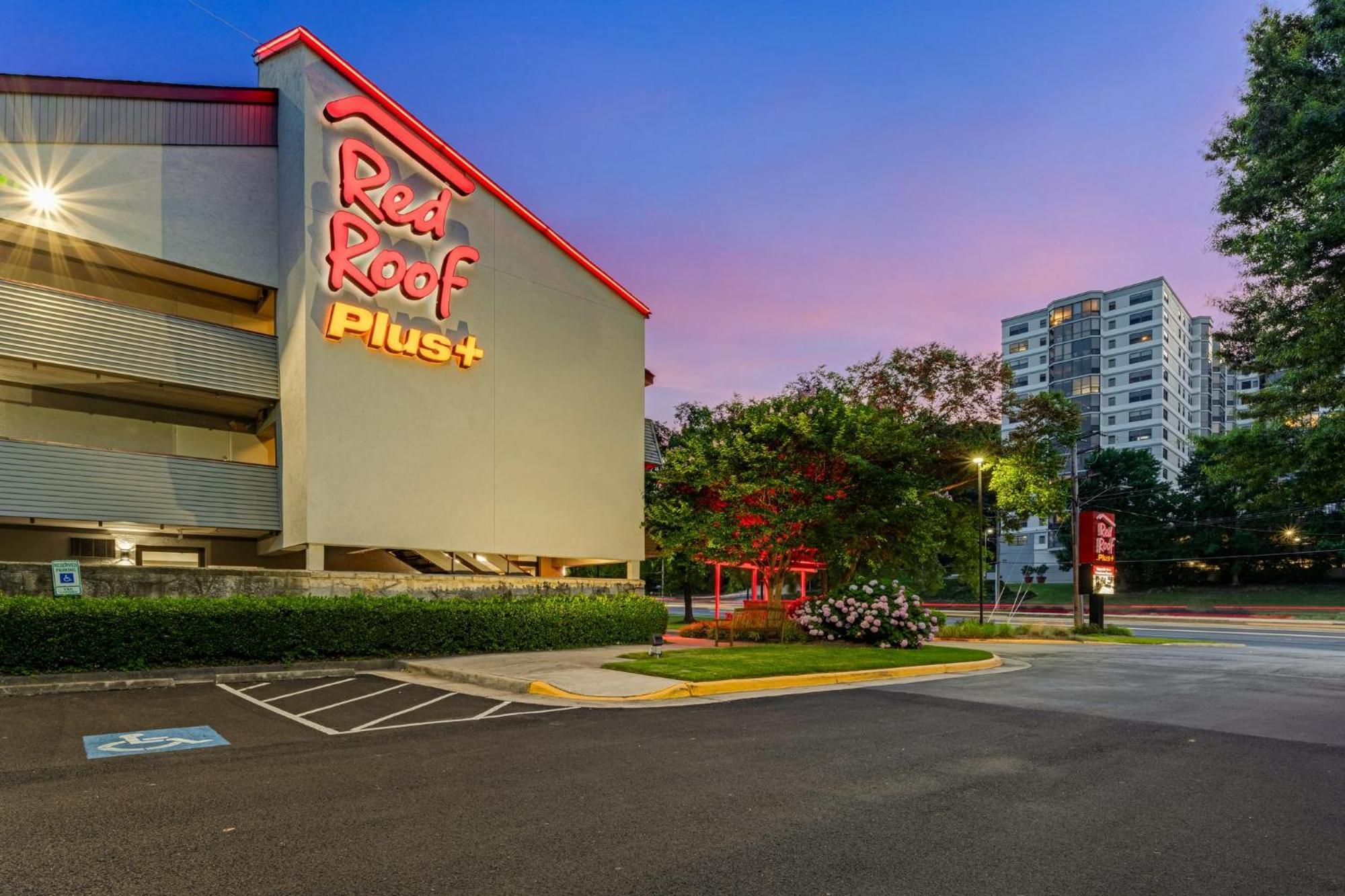 Red Roof Inn Plus+ Washington Dc - Александрія Екстер'єр фото